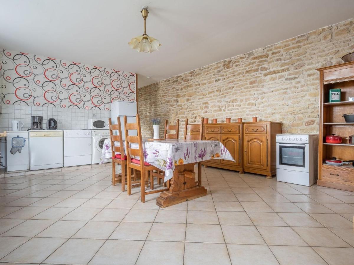Vintage Holiday Home With Private Garden Nouart Esterno foto