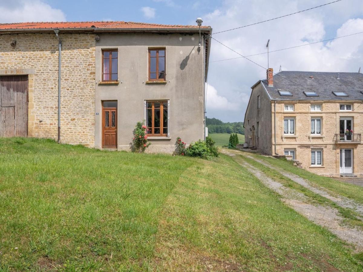 Vintage Holiday Home With Private Garden Nouart Esterno foto