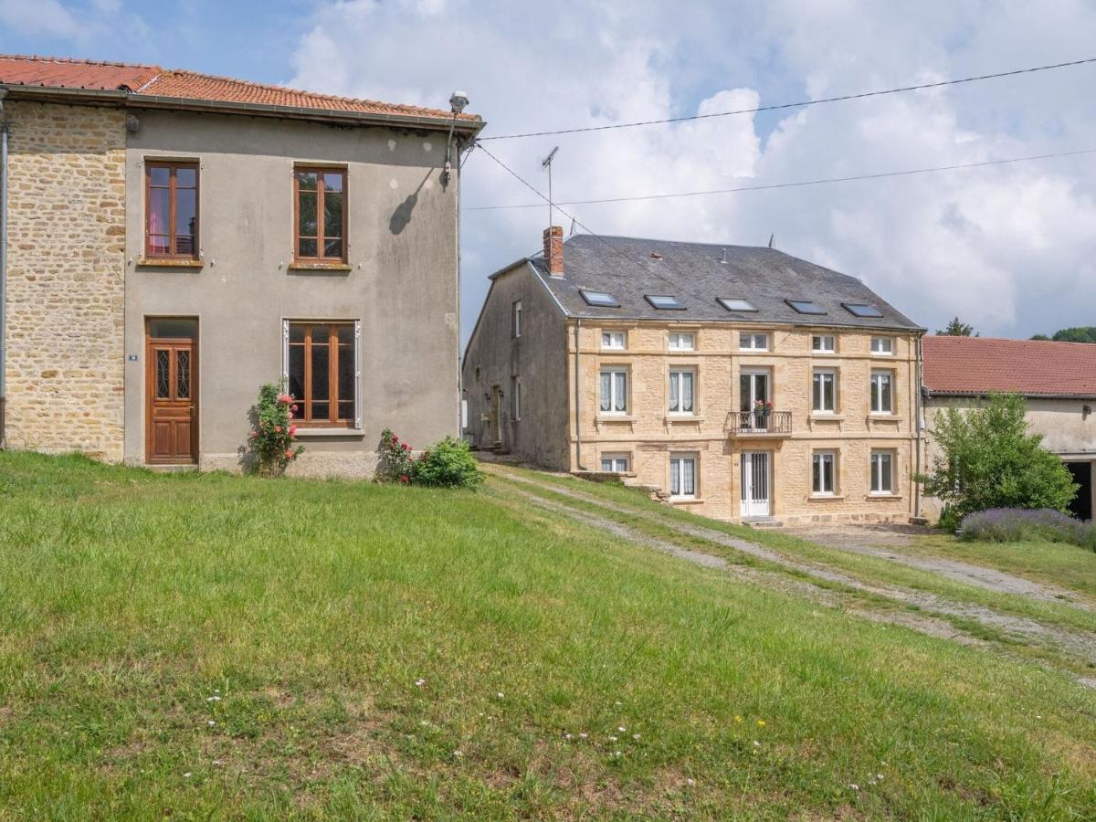 Vintage Holiday Home With Private Garden Nouart Esterno foto
