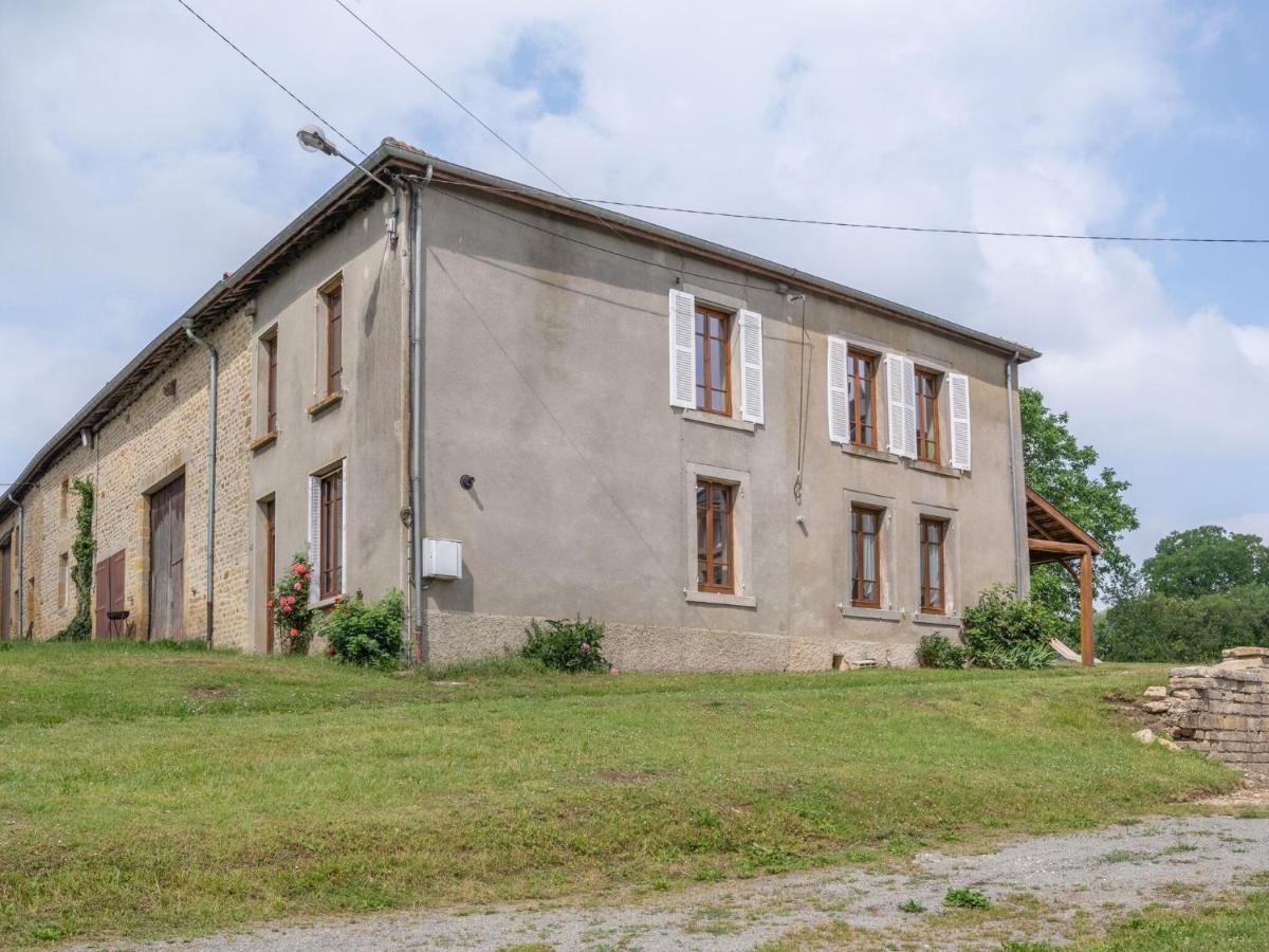 Vintage Holiday Home With Private Garden Nouart Camera foto