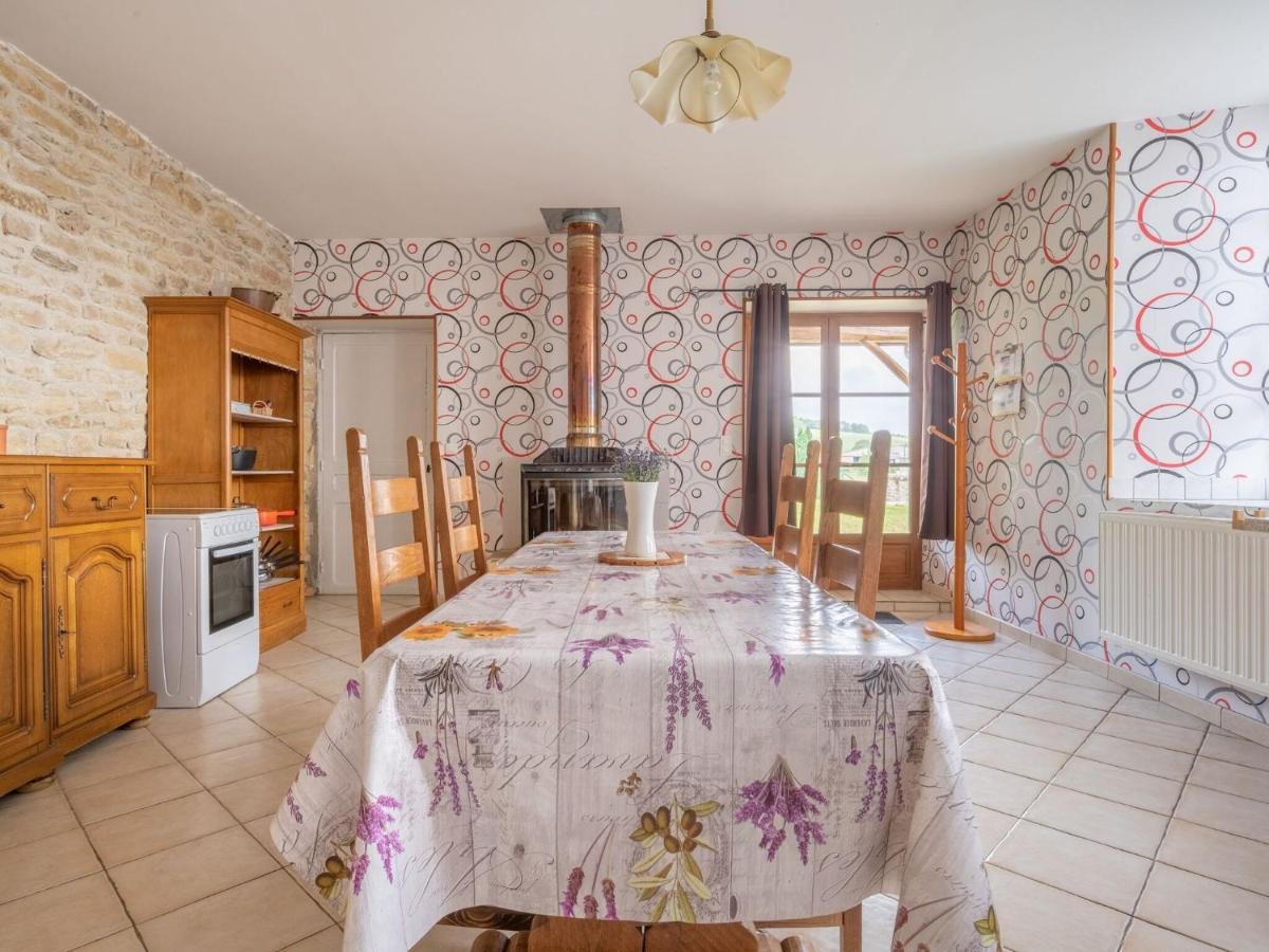 Vintage Holiday Home With Private Garden Nouart Camera foto